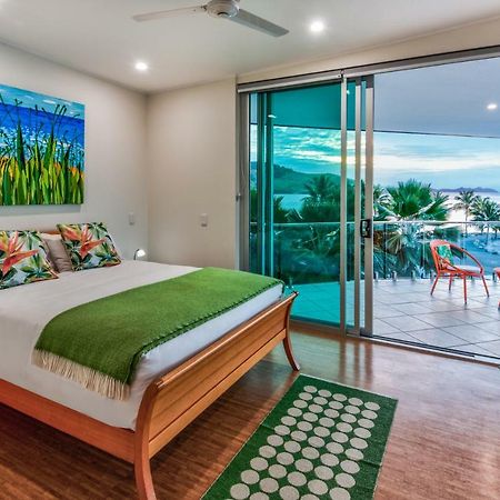 Pavillions Penthouse 25 - Luxury Waterfront Apartment With Private Roof Top Pool And Buggy Hamilton Island Exteriör bild
