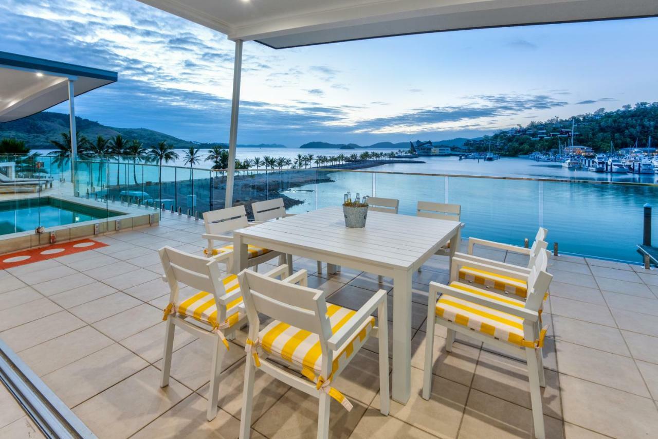 Pavillions Penthouse 25 - Luxury Waterfront Apartment With Private Roof Top Pool And Buggy Hamilton Island Exteriör bild