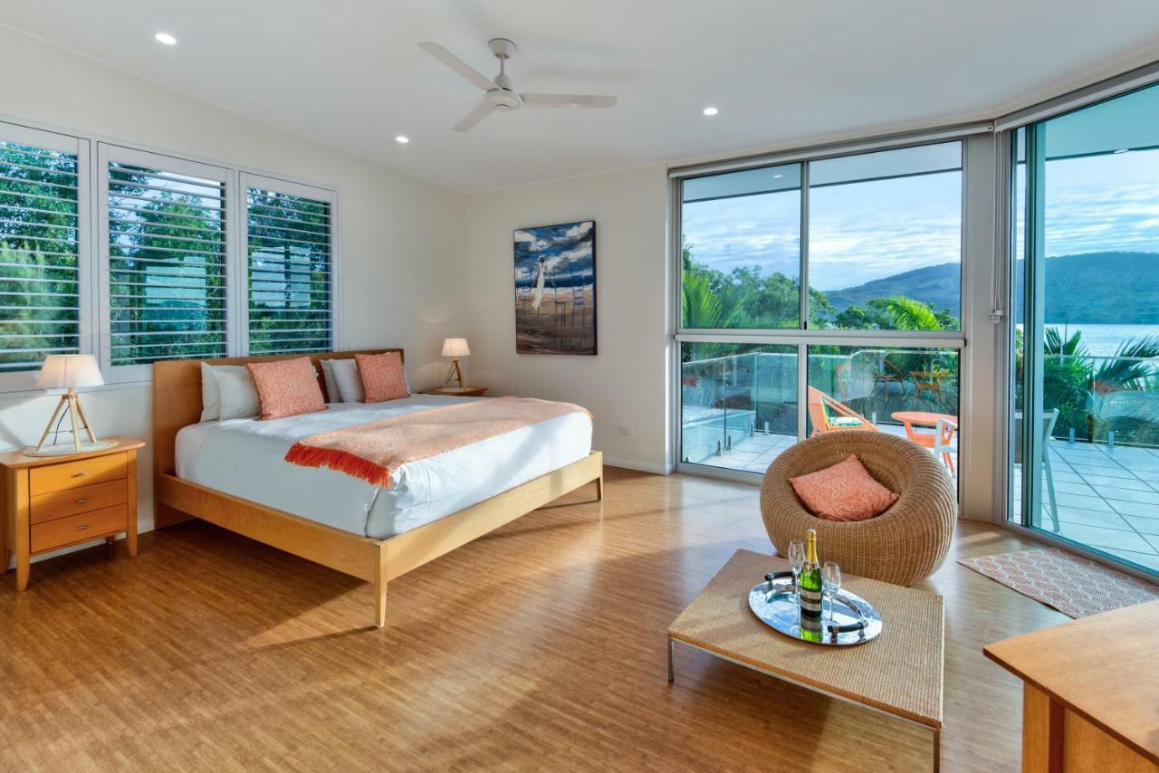 Pavillions Penthouse 25 - Luxury Waterfront Apartment With Private Roof Top Pool And Buggy Hamilton Island Exteriör bild