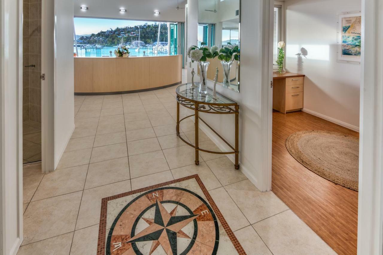 Pavillions Penthouse 25 - Luxury Waterfront Apartment With Private Roof Top Pool And Buggy Hamilton Island Exteriör bild